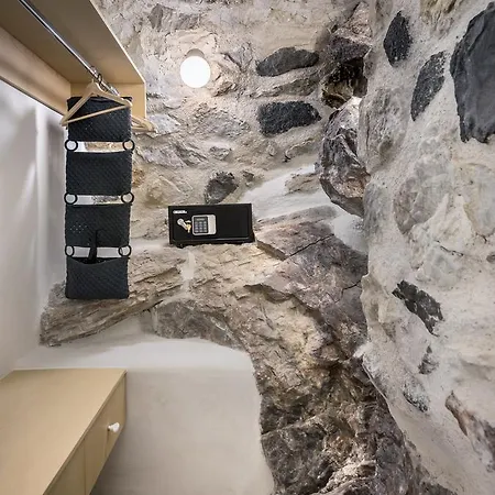 Canava In Santorini * Emporio (Santorini)