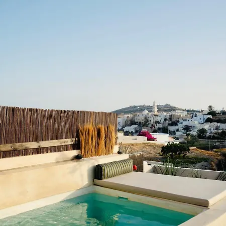 Canava In Santorini Emborió