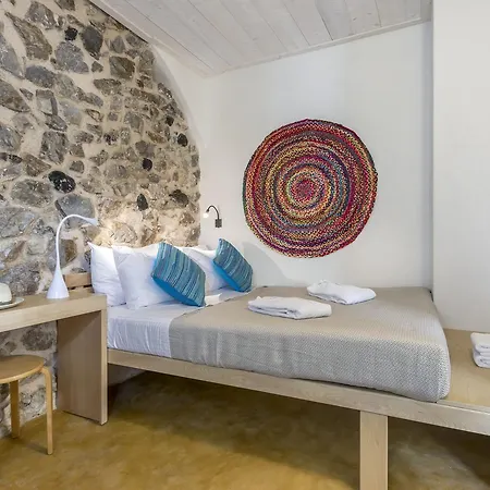 Canava In Santorini * Emborió