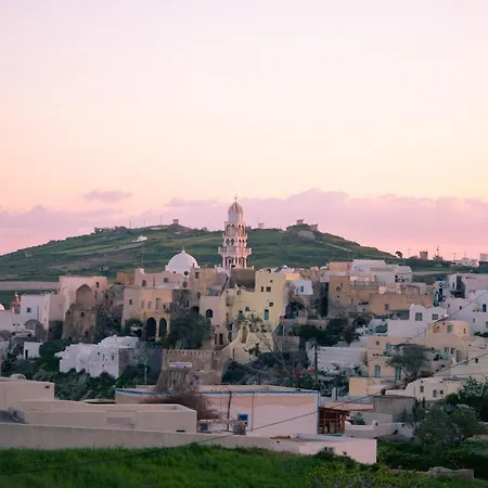 Canava In Santorini