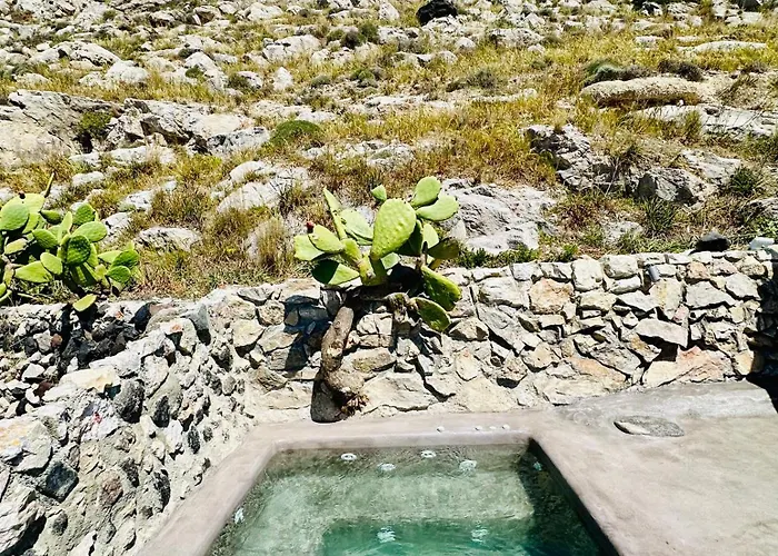 Canava In Santorini * Emporio (Santorini)