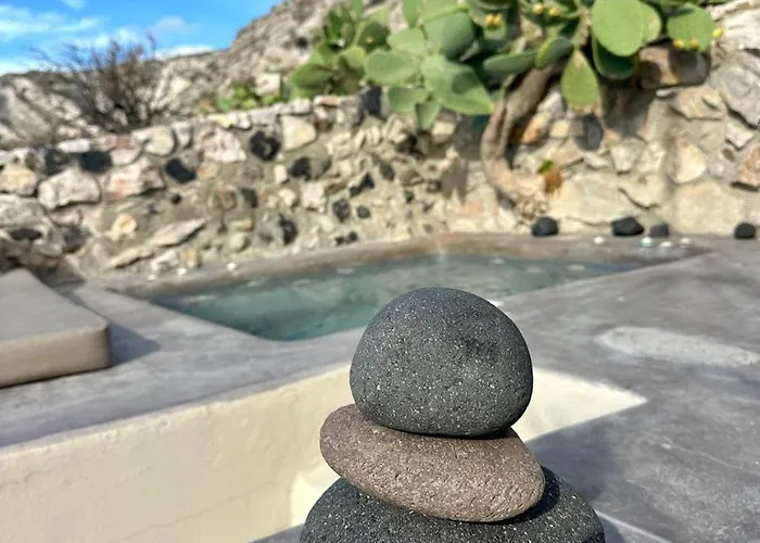 Villa Canava In Santorini Emporio (Santorini)