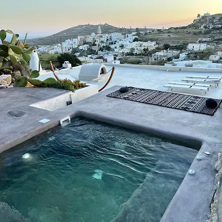 Canava In Santorini